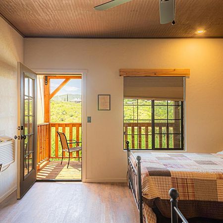 -Pet Friendly- Miners Cabin #5 -Two Double Beds - Private Balcony Tombstone Eksteriør billede
