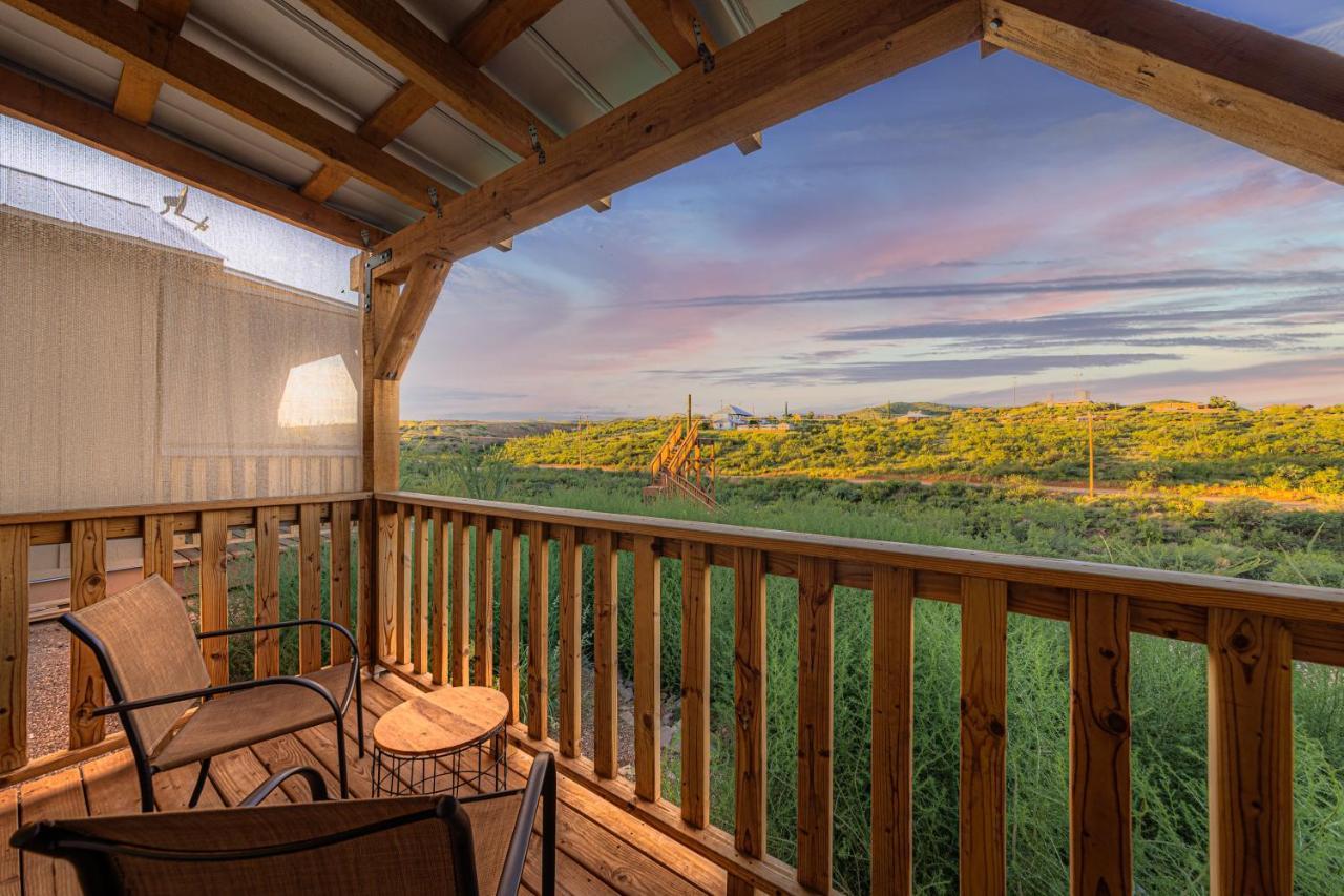 -Pet Friendly- Miners Cabin #5 -Two Double Beds - Private Balcony Tombstone Eksteriør billede