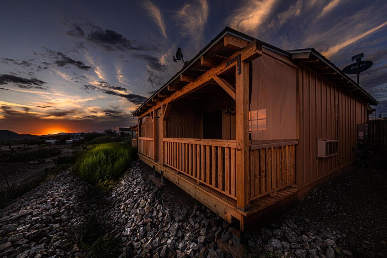-Pet Friendly- Miners Cabin #5 -Two Double Beds - Private Balcony Tombstone Eksteriør billede