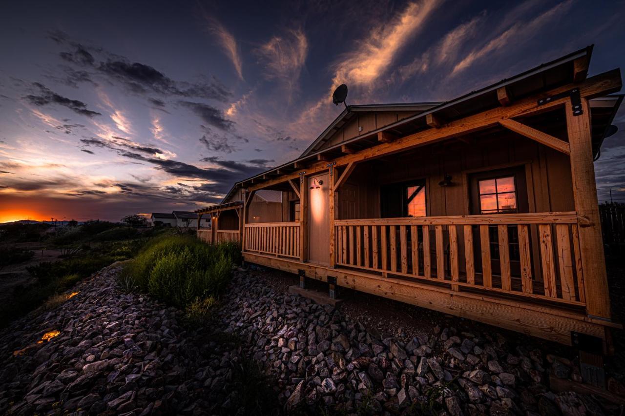 -Pet Friendly- Miners Cabin #5 -Two Double Beds - Private Balcony Tombstone Eksteriør billede